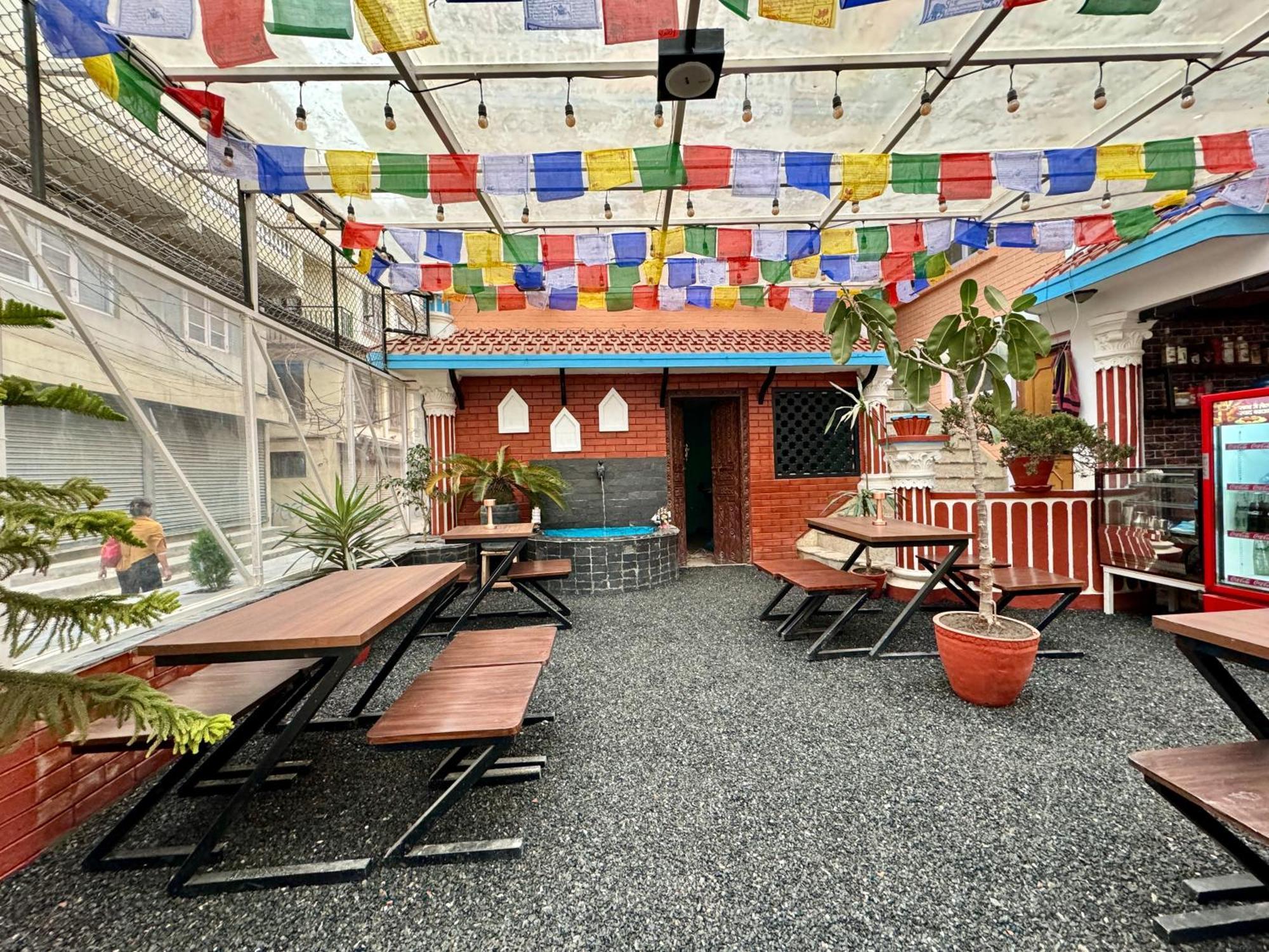 Hello Ktm Hostel Kathmandu Exterior foto
