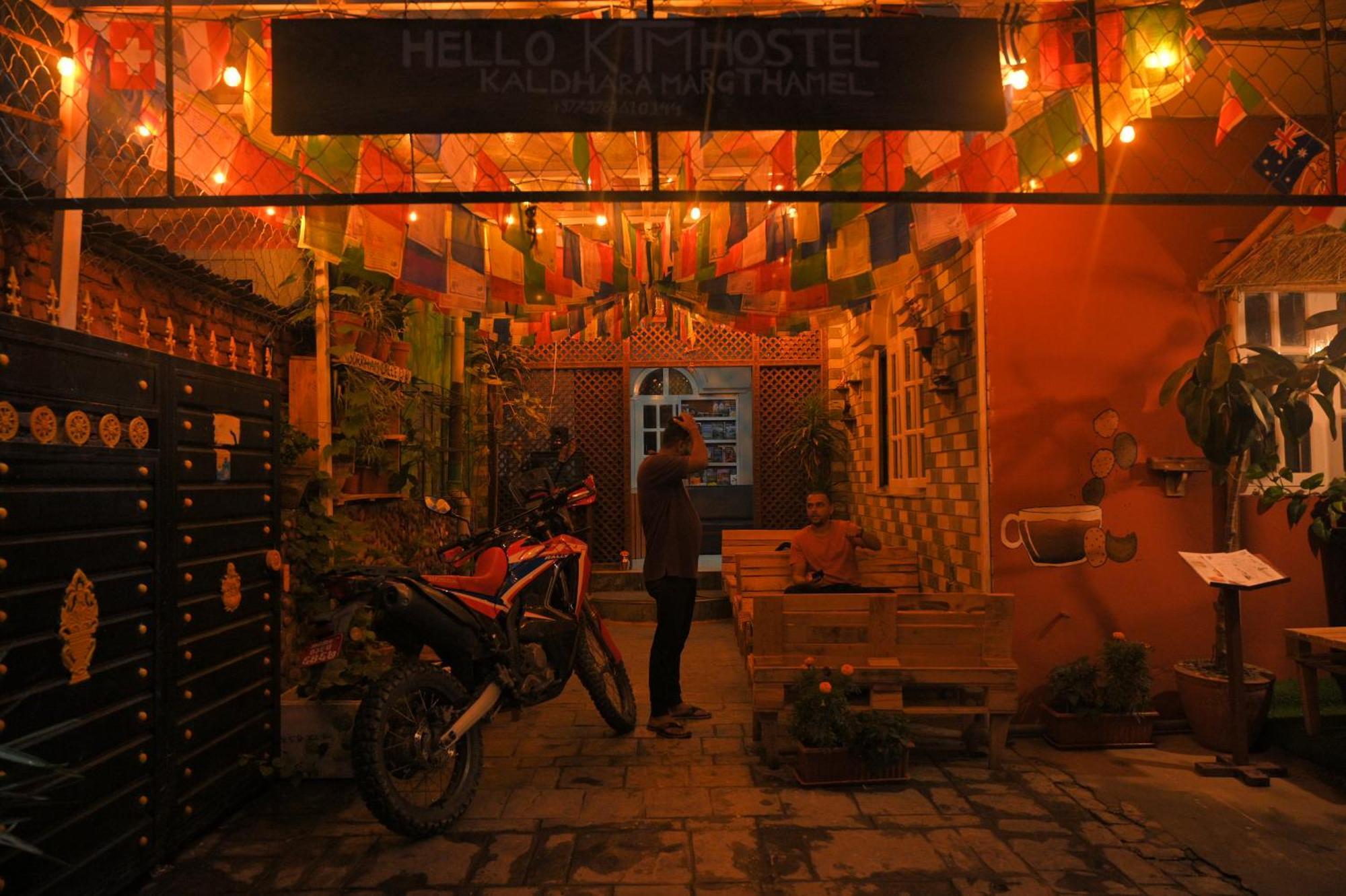 Hello Ktm Hostel Kathmandu Exterior foto